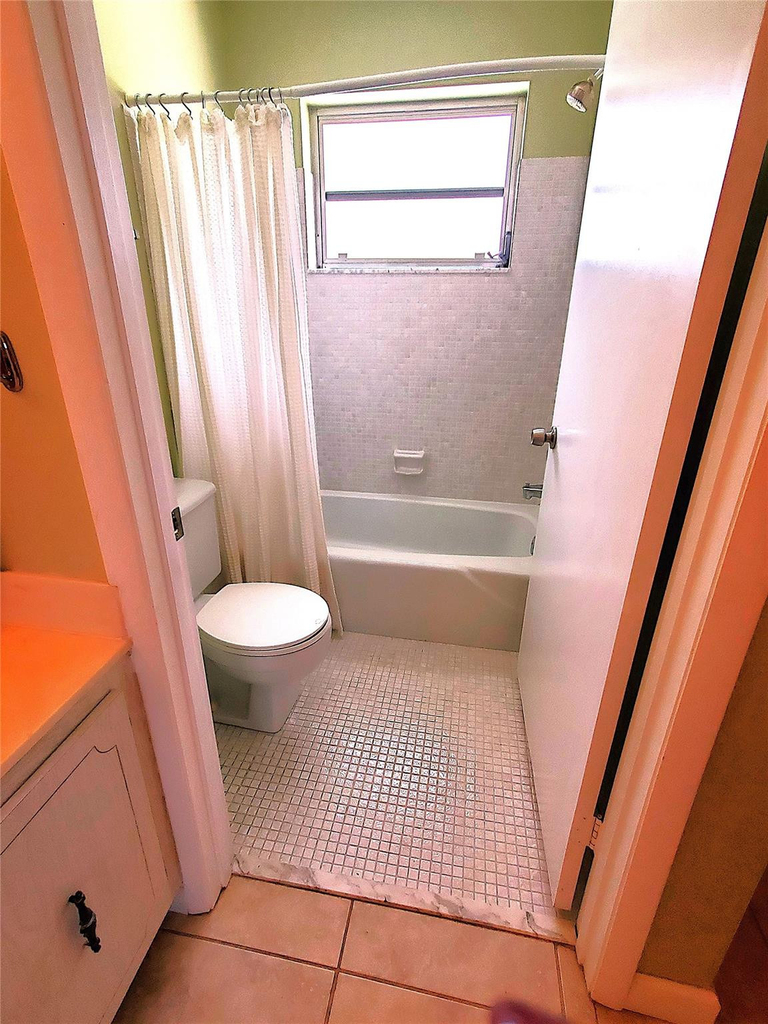 1152 Circle Drive - Photo 4