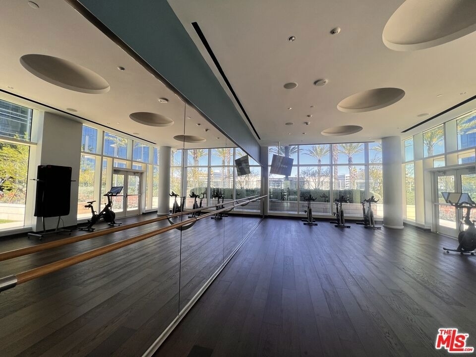 877 Francisco Street - Photo 26