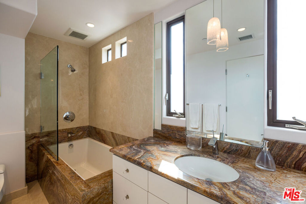 24230 Malibu Road - Photo 25