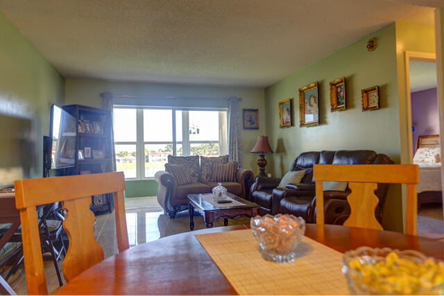 235 Golden River Drive - Photo 4