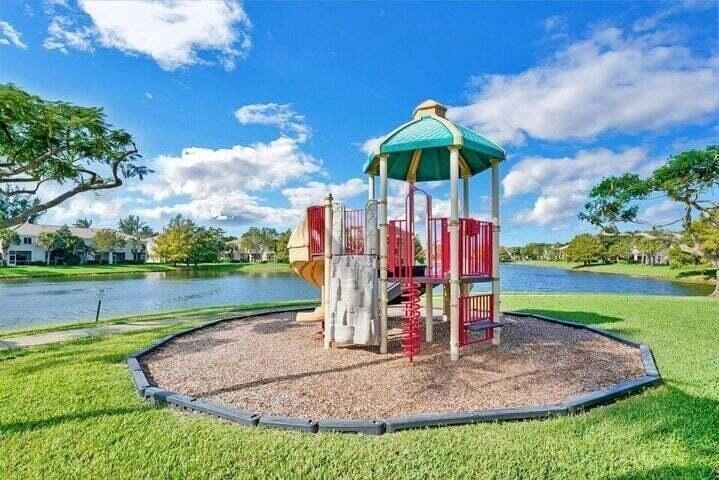5219 Palmbrooke Circle - Photo 2