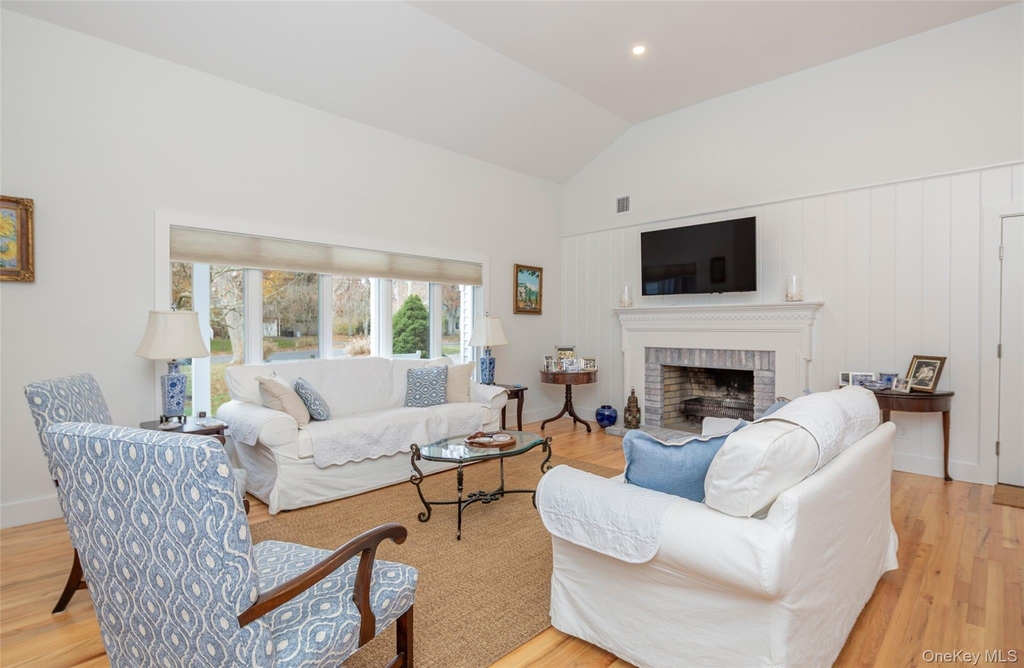 64 Aspatuck Road - Photo 5