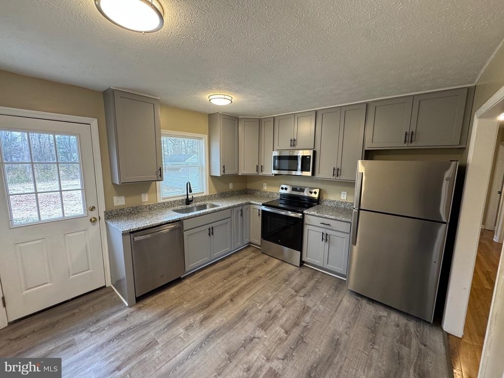 127 Longstreet Ave - Photo 4