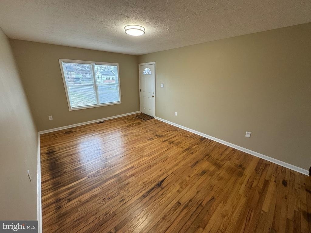 125 Longstreet Avenue - Photo 2