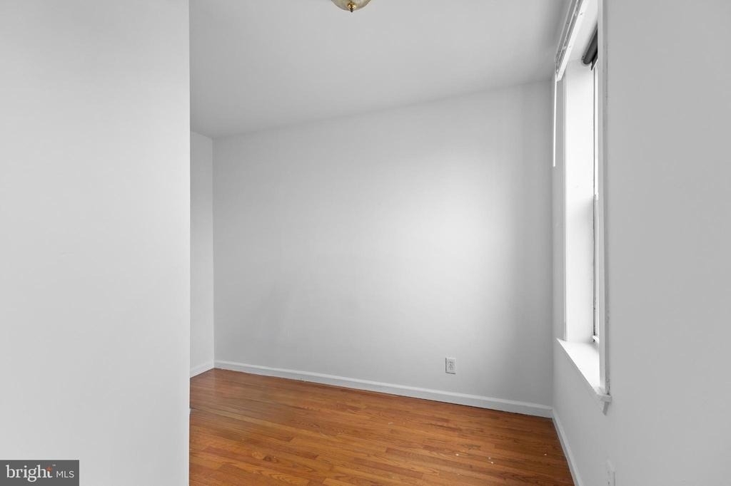 1625 W Montgomery Avenue - Photo 19