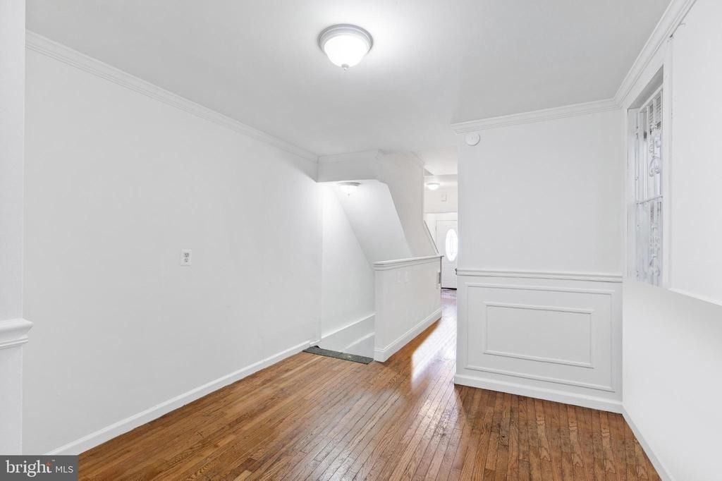 1625 W Montgomery Avenue - Photo 7
