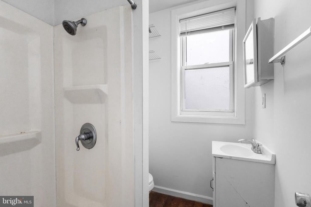 1625 W Montgomery Avenue - Photo 31