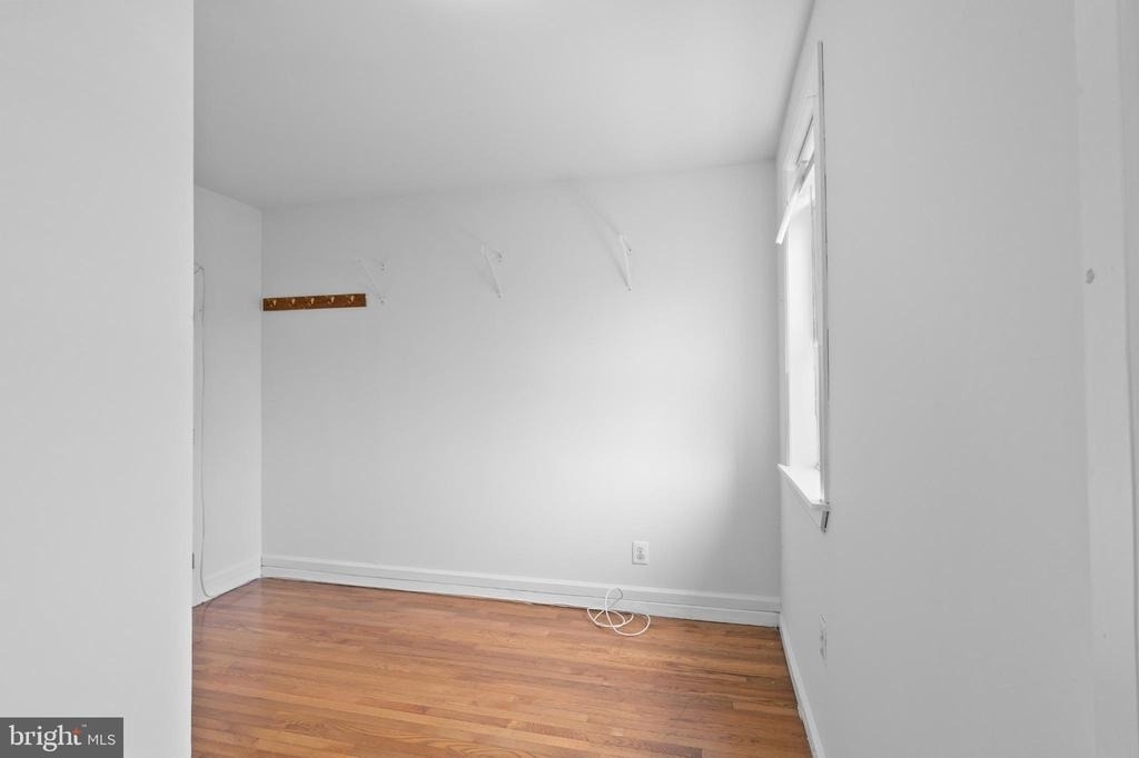 1625 W Montgomery Avenue - Photo 18