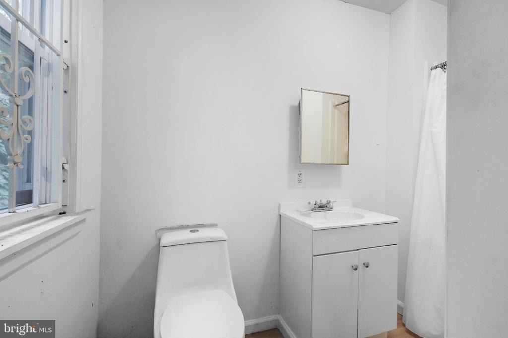 1625 W Montgomery Avenue - Photo 29