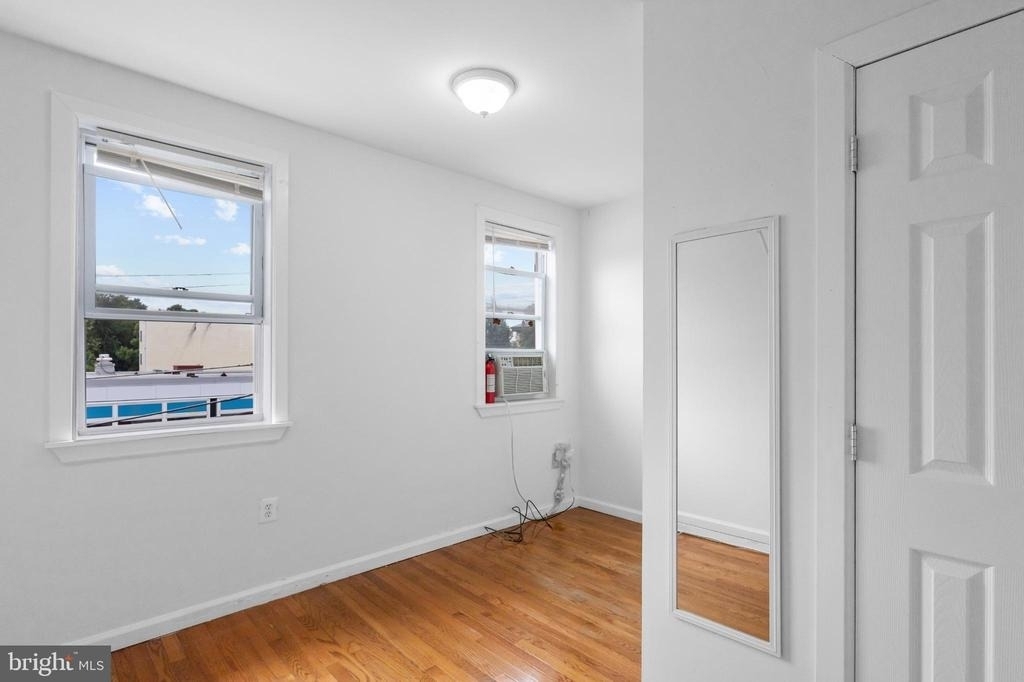 1625 W Montgomery Avenue - Photo 22