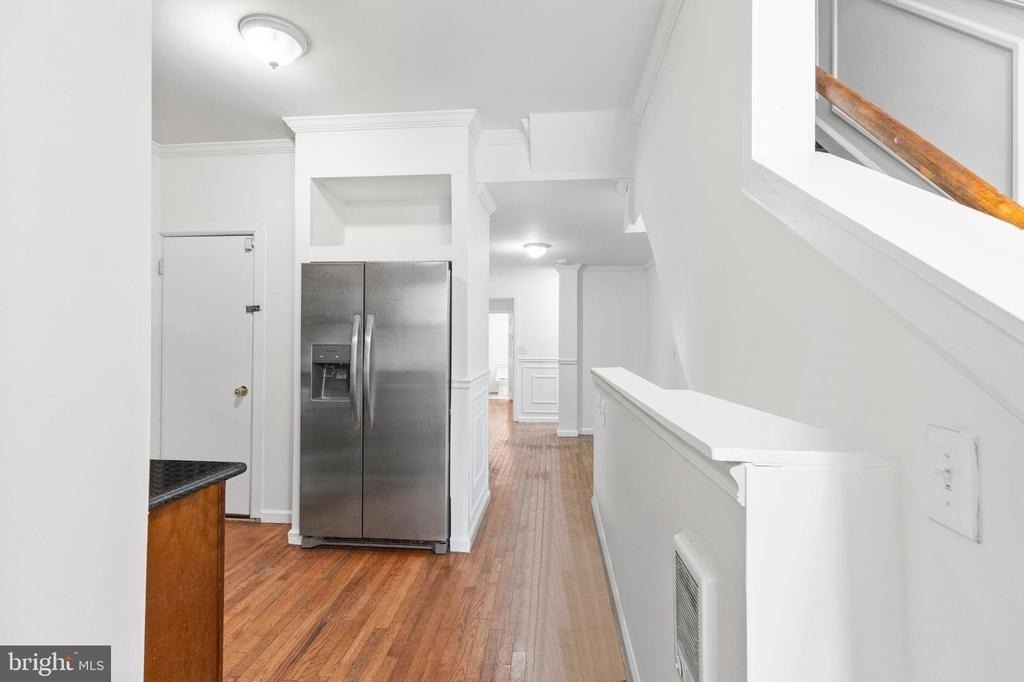 1625 W Montgomery Avenue - Photo 1