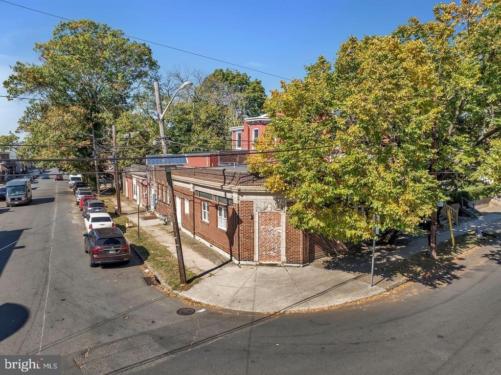 609 Brunswick Avenue - Photo 10