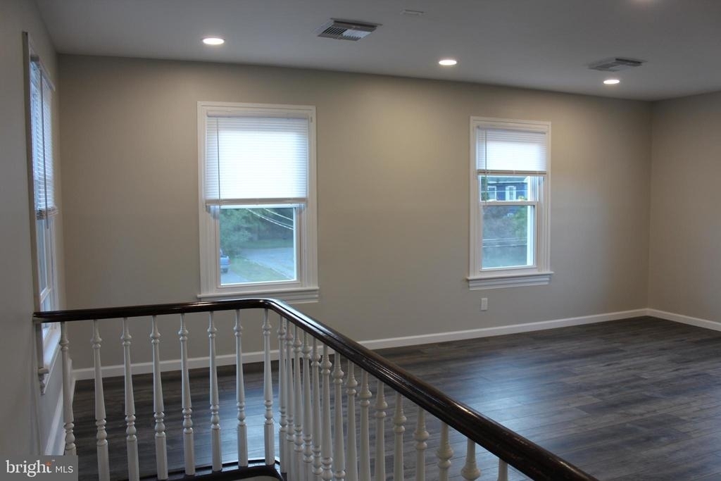 34 Delsea Dr S - Photo 2