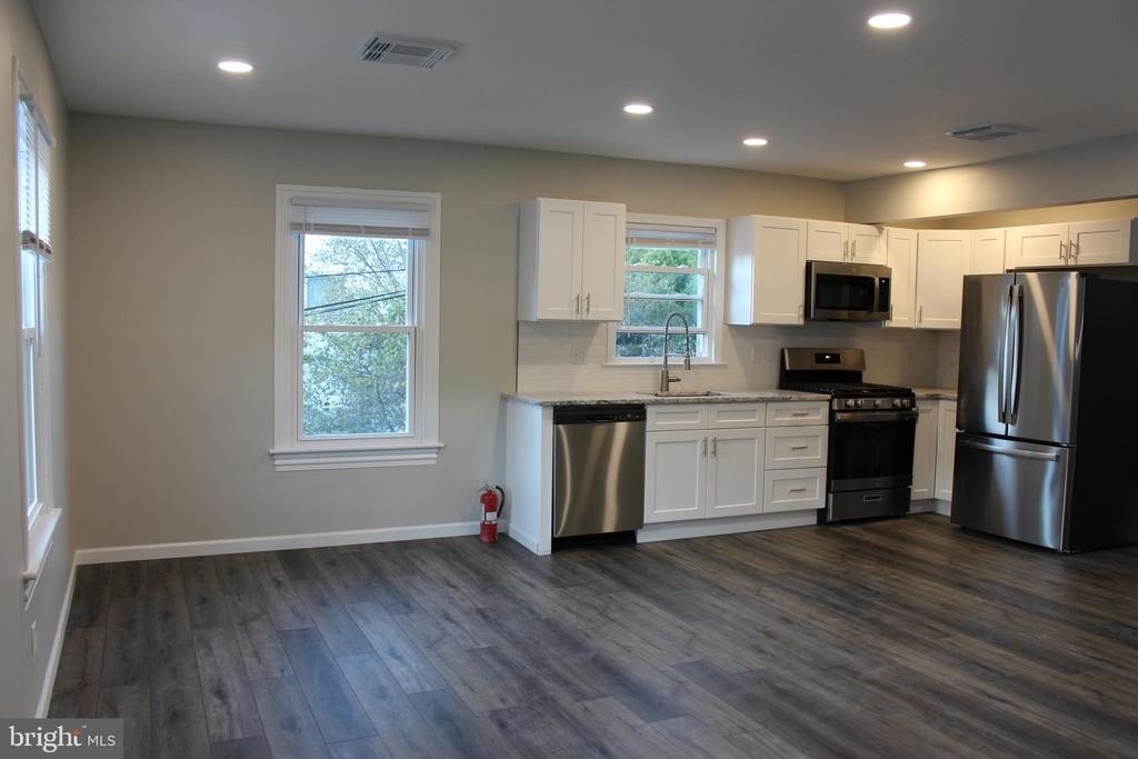 34 Delsea Dr S - Photo 4