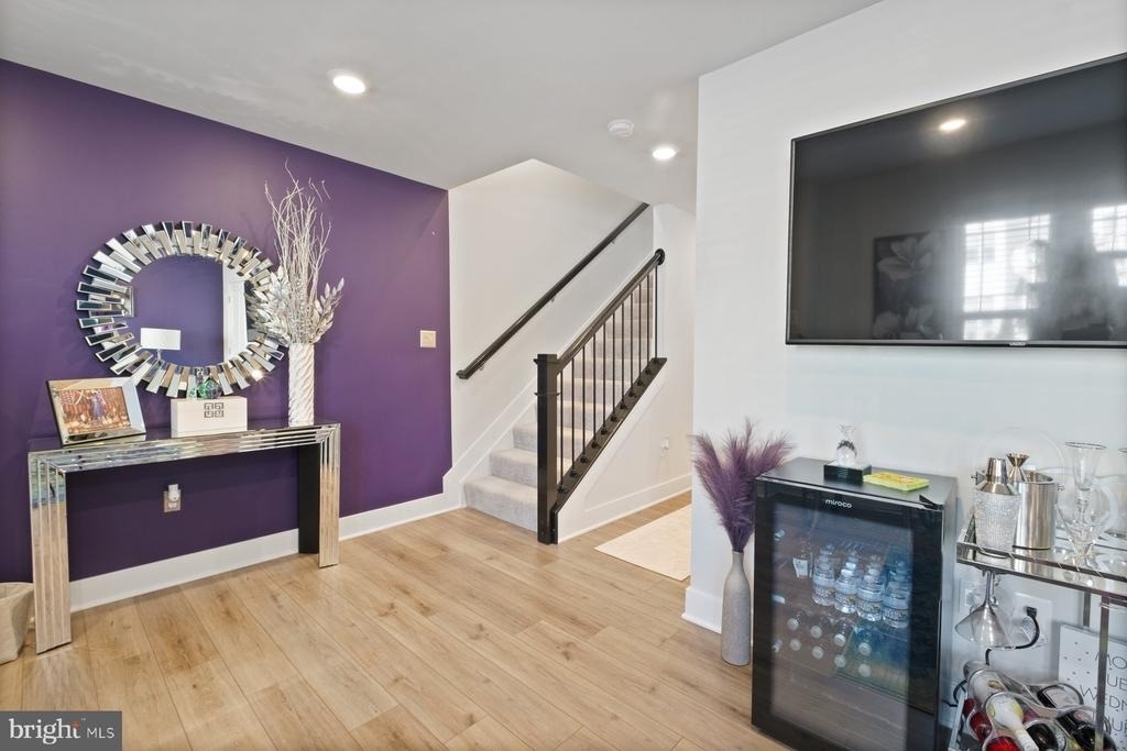 6960 Farragut Drive - Photo 2