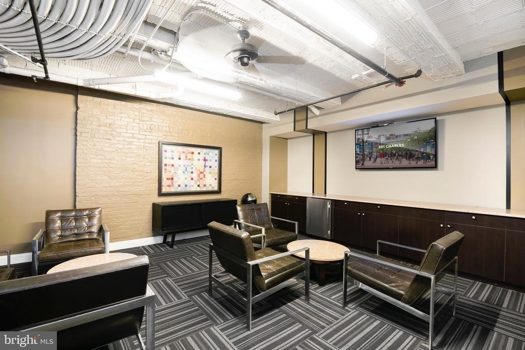 301 N Charles Street - Photo 15