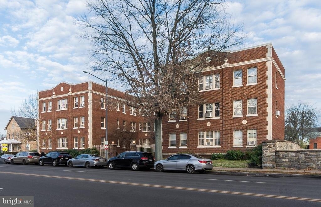 6645 Georgia Avenue Nw - Photo 1