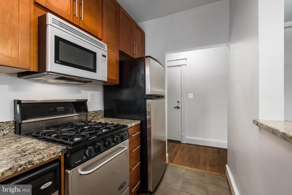 6645 Georgia Avenue Nw - Photo 13
