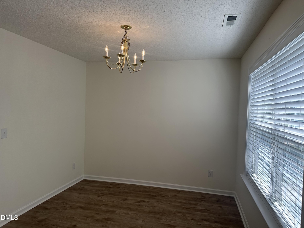 124 Fairford Drive - Photo 5