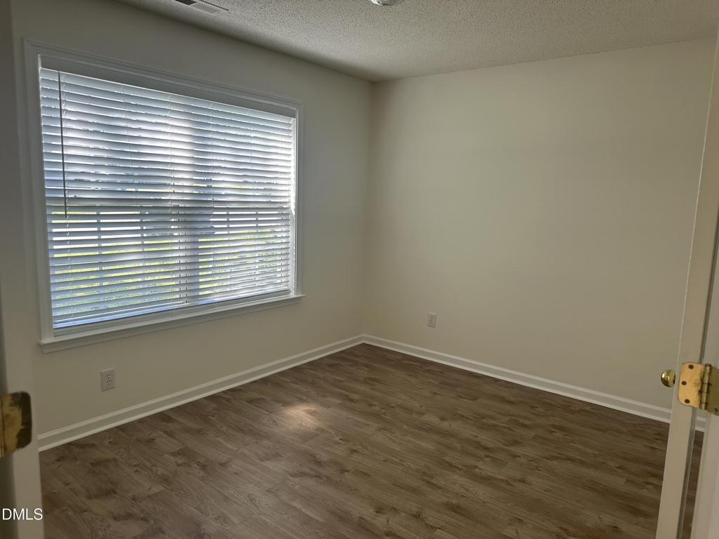 124 Fairford Drive - Photo 6