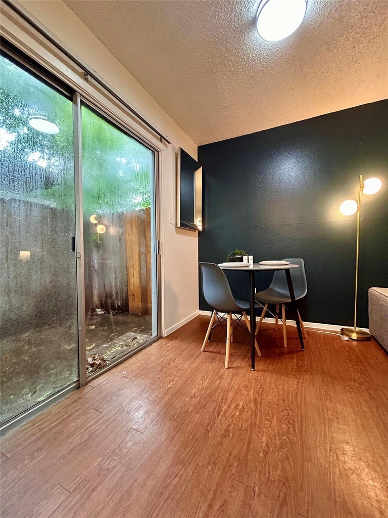 4209 Avenue B - Photo 5