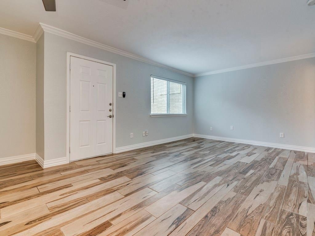 2124 Burton Dr - Photo 7