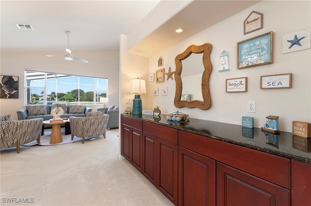 1526 Vintage Lane - Photo 8