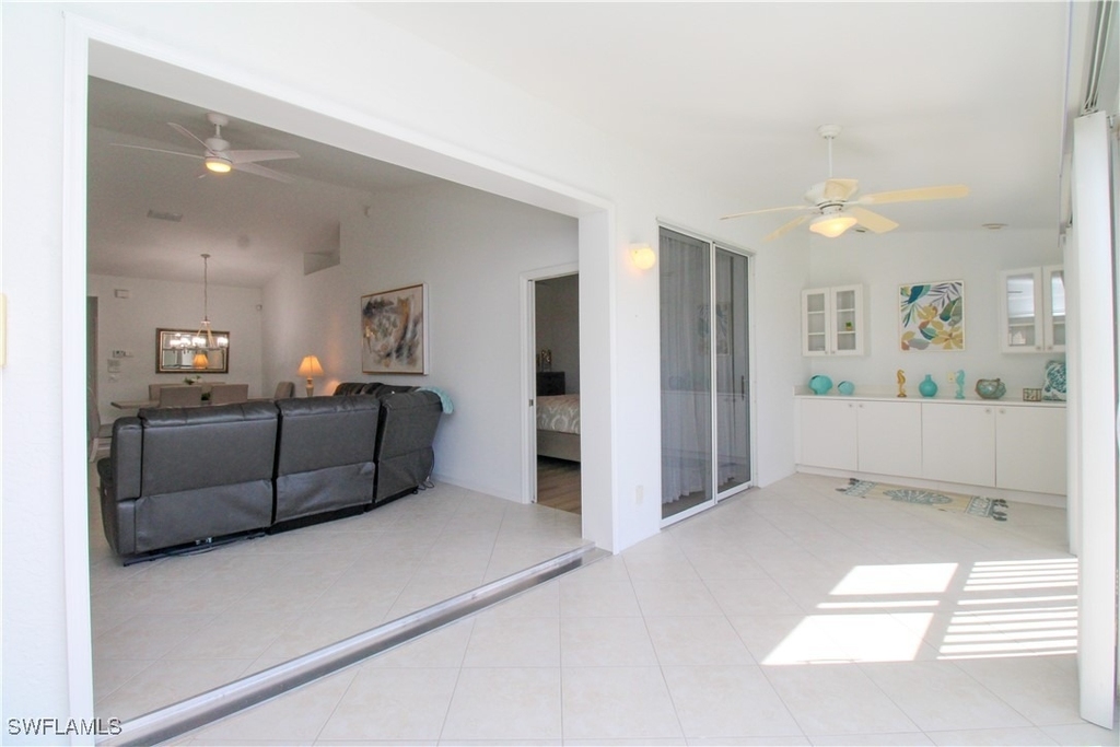 5645 Whisperwood Boulevard - Photo 10
