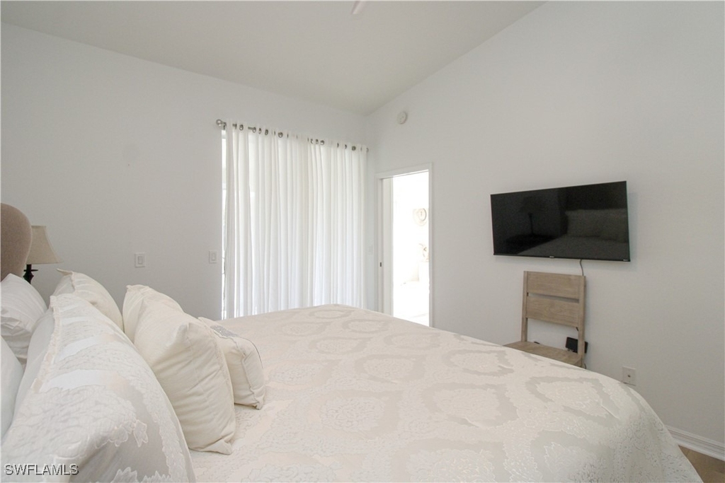 5645 Whisperwood Boulevard - Photo 36