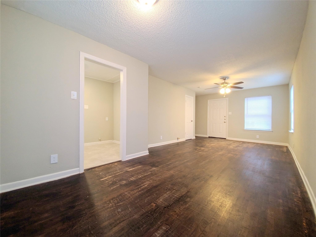 505 13th Street N - Photo 4