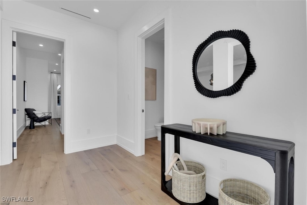 201 8th Street S - Photo 2