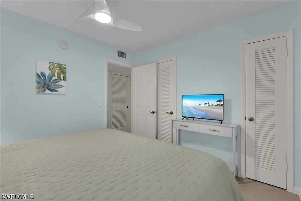 284 4th Street S - Photo 17