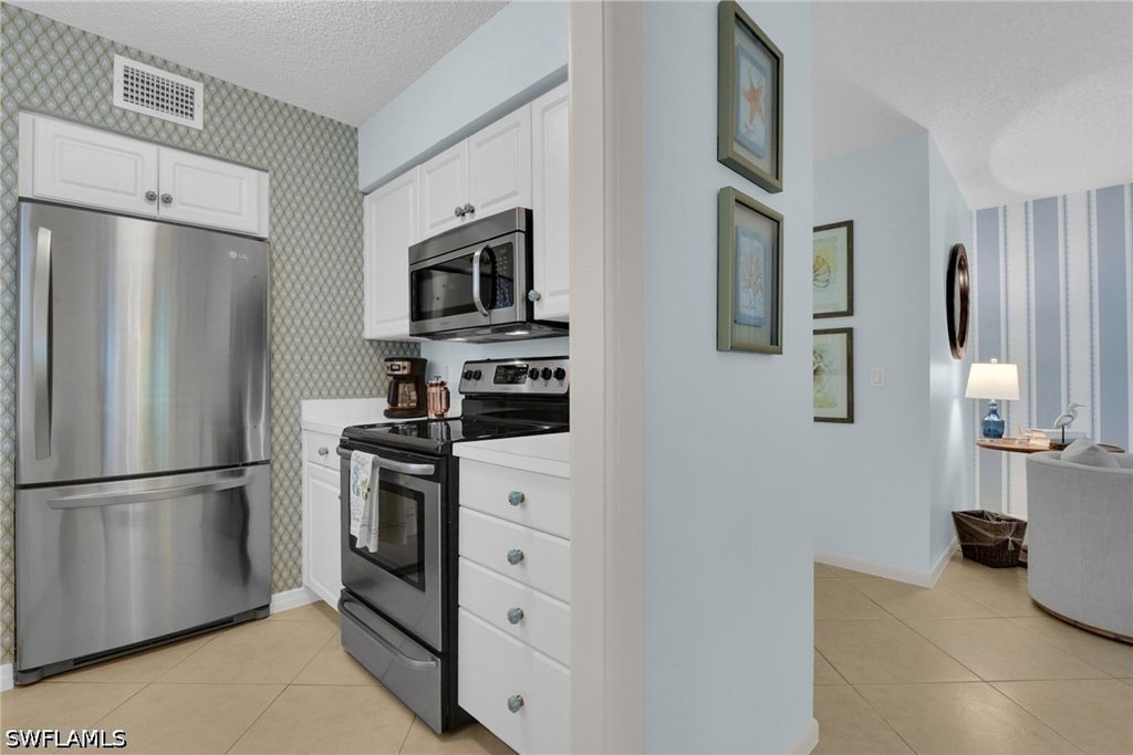 284 4th Street S - Photo 11