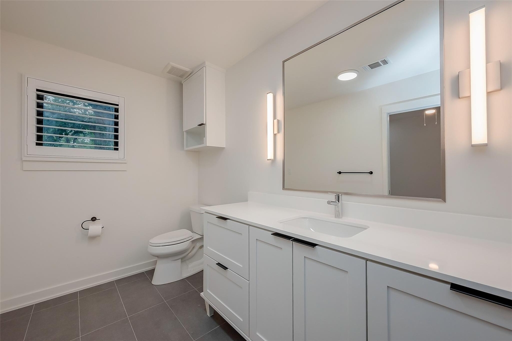 2702 Delano Street - Photo 37