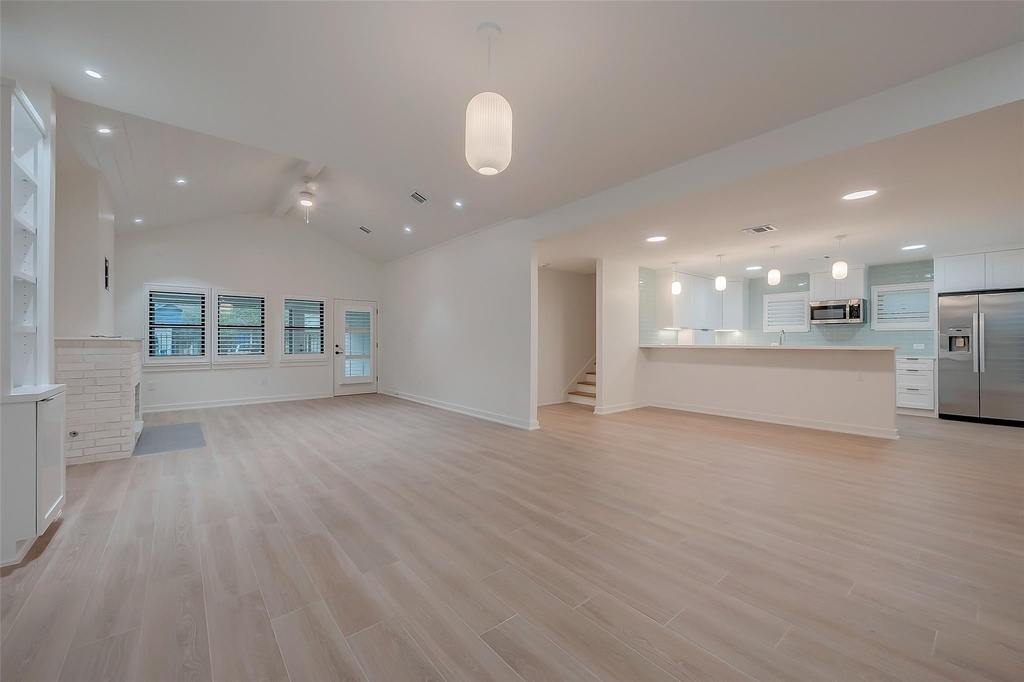 2702 Delano Street - Photo 4