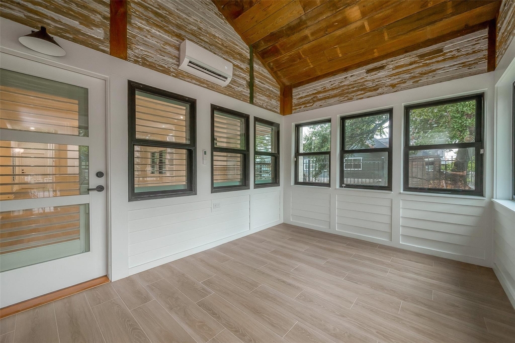 2702 Delano Street - Photo 41