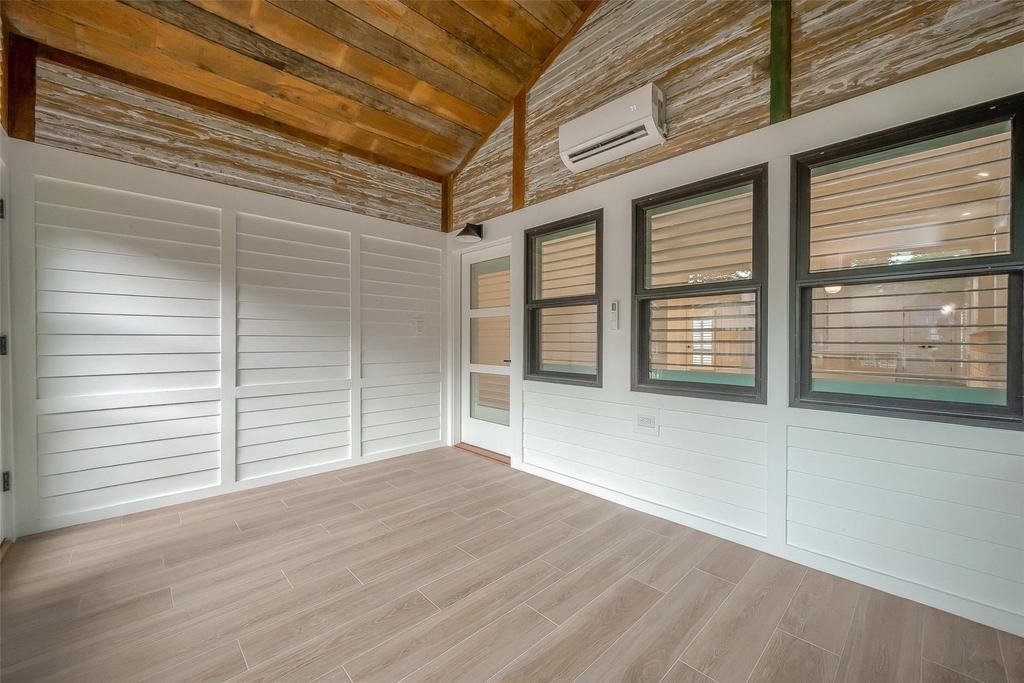 2702 Delano Street - Photo 42