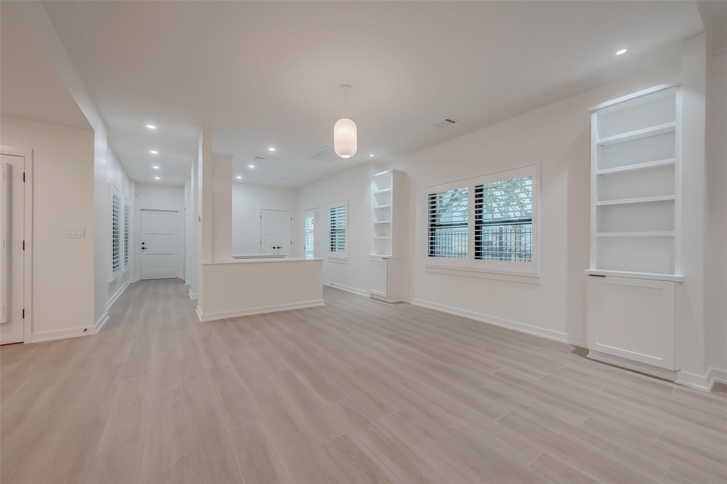 2702 Delano Street - Photo 8