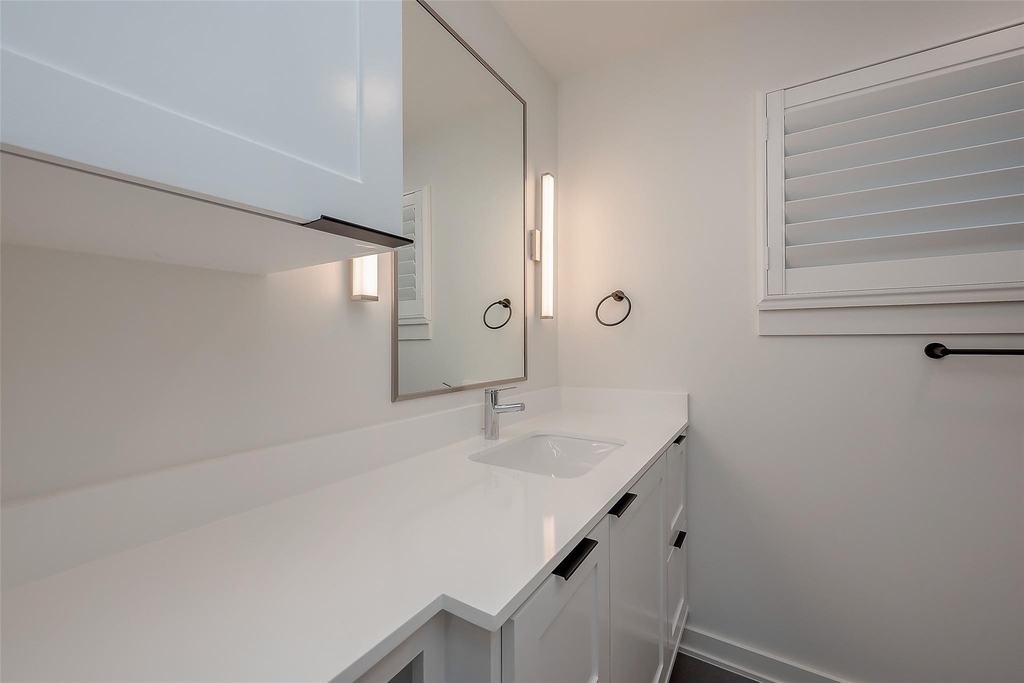 2702 Delano Street - Photo 29
