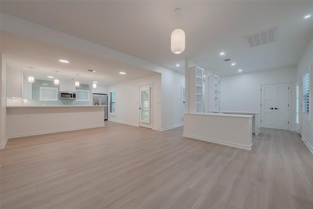 2702 Delano Street - Photo 9