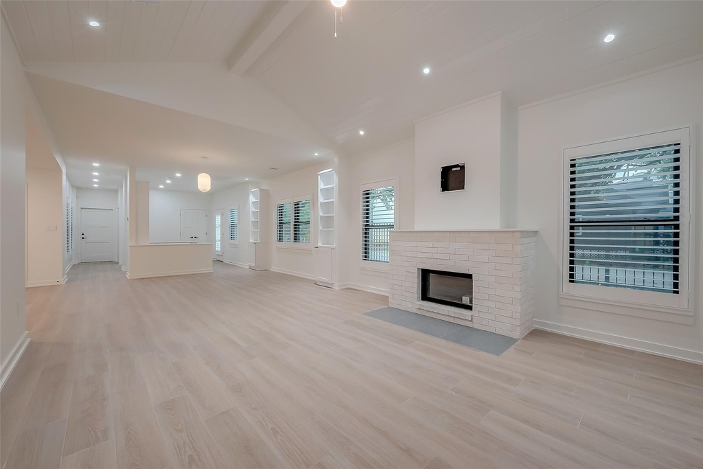 2702 Delano Street - Photo 7