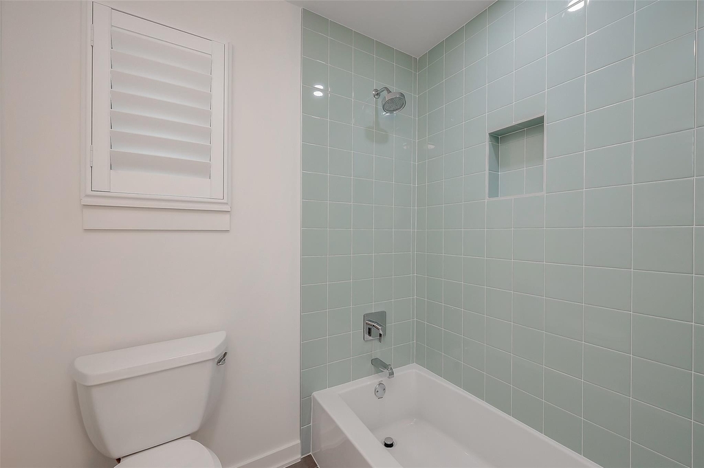 2702 Delano Street - Photo 30