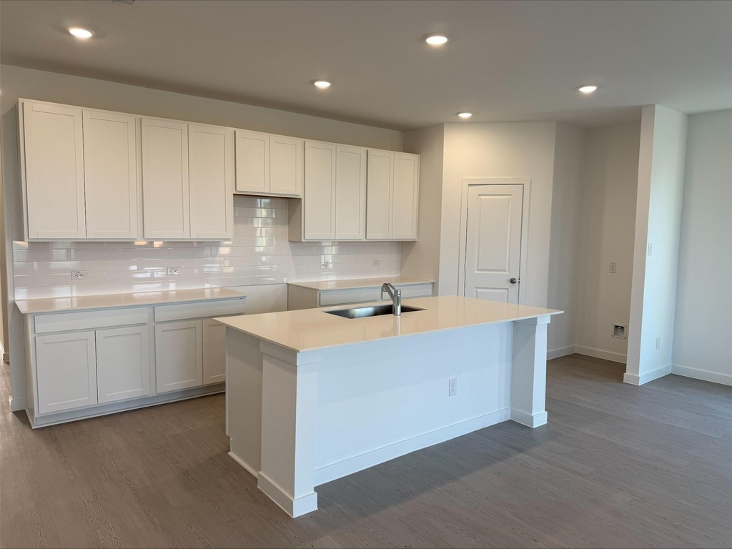 6427 Seafoam Lake Drive - Photo 10