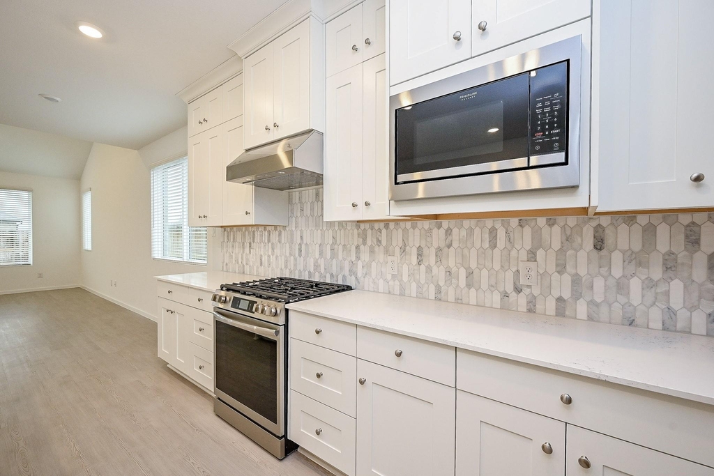 6427 Seafoam Lake Drive - Photo 22
