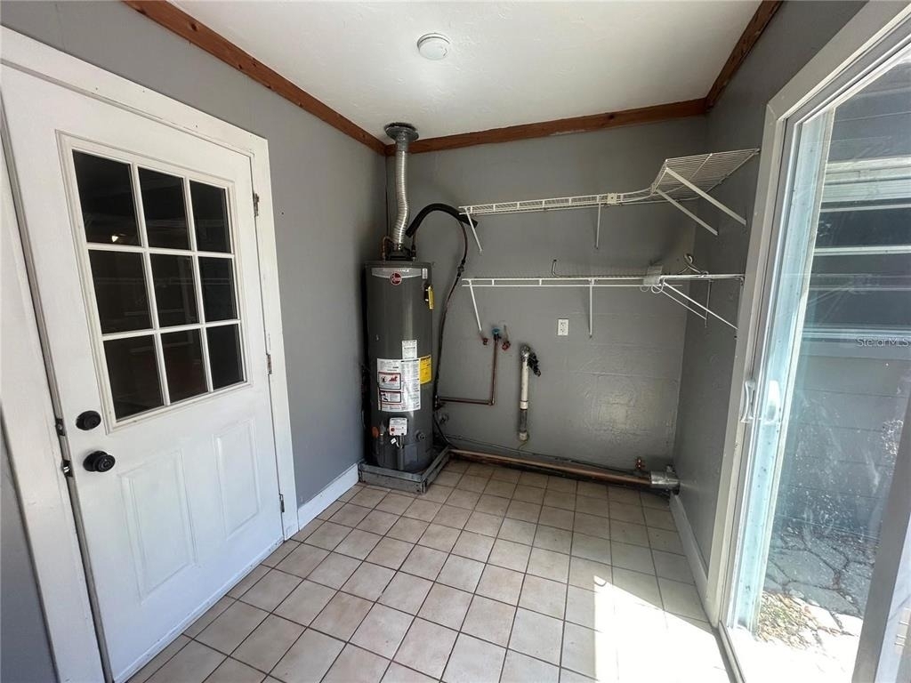 232 Beverly Boulevard - Photo 9