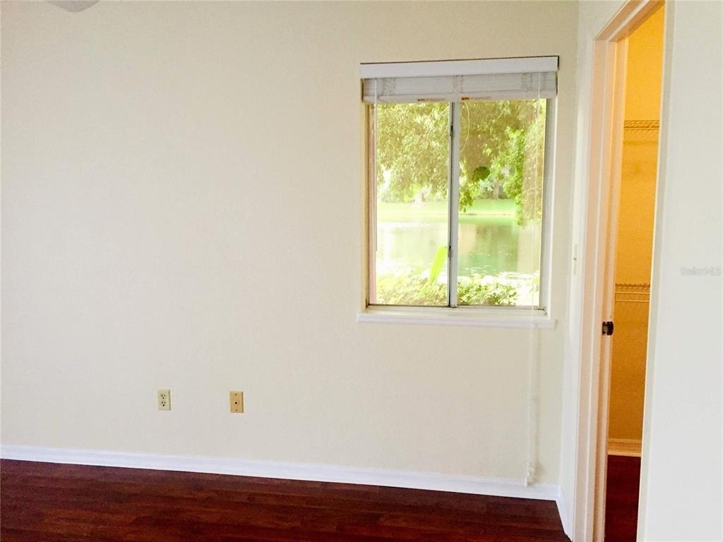 10263 Gandy Boulevard N - Photo 9