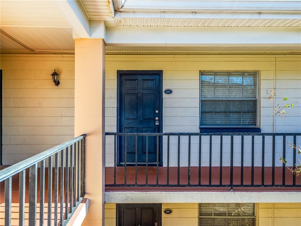 120 S Church Avenue - Photo 1