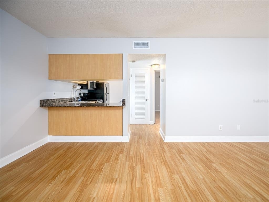 120 S Church Avenue - Photo 6