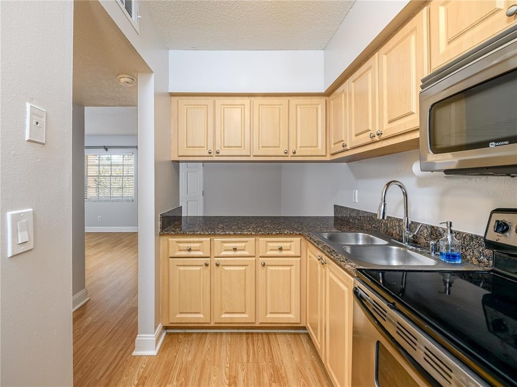 120 S Church Avenue - Photo 5