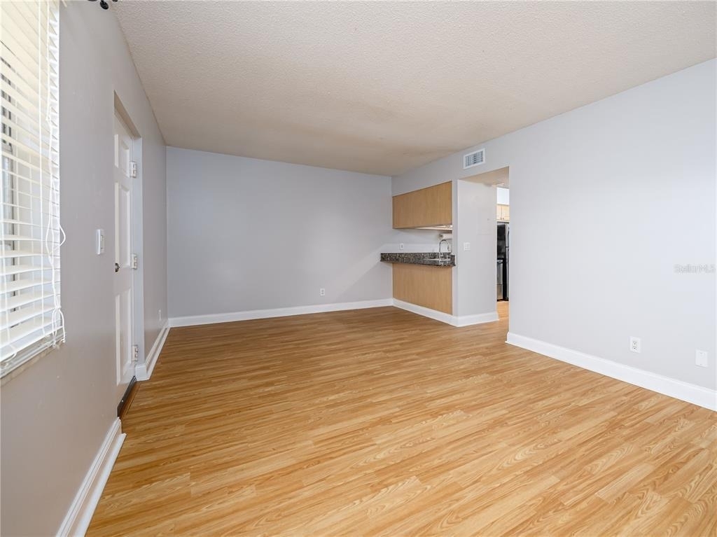 120 S Church Avenue - Photo 3